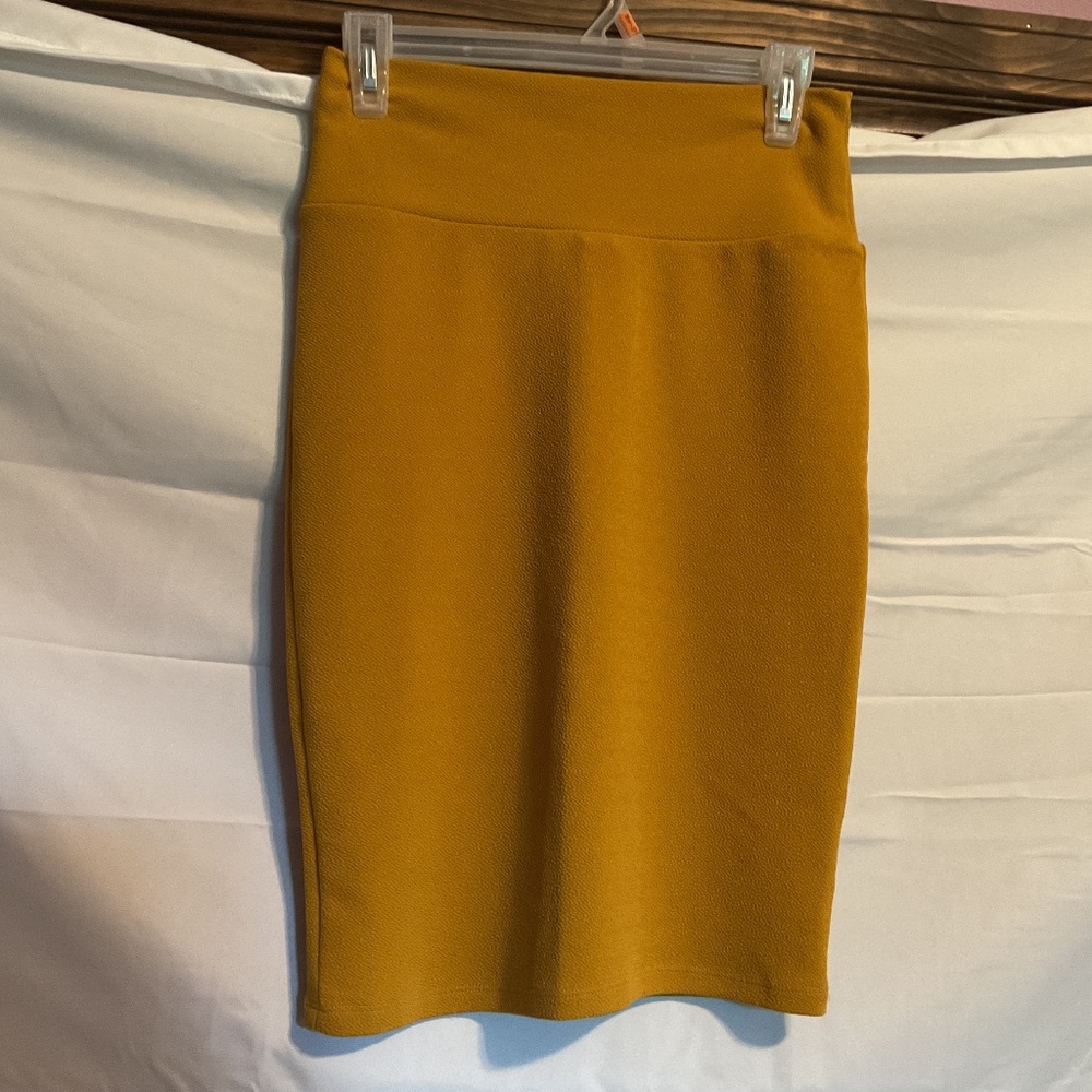 LuLaRoe Cassie Skirt